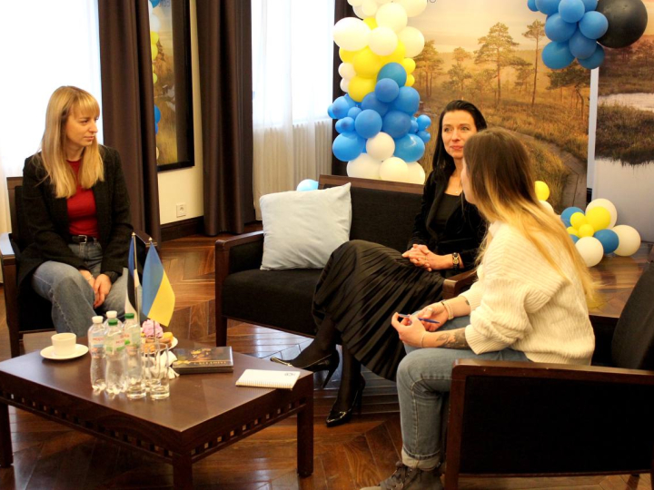 "Суботня кава з УАППО" з Аннелі Кольк, пані Посол Естонії в Україні